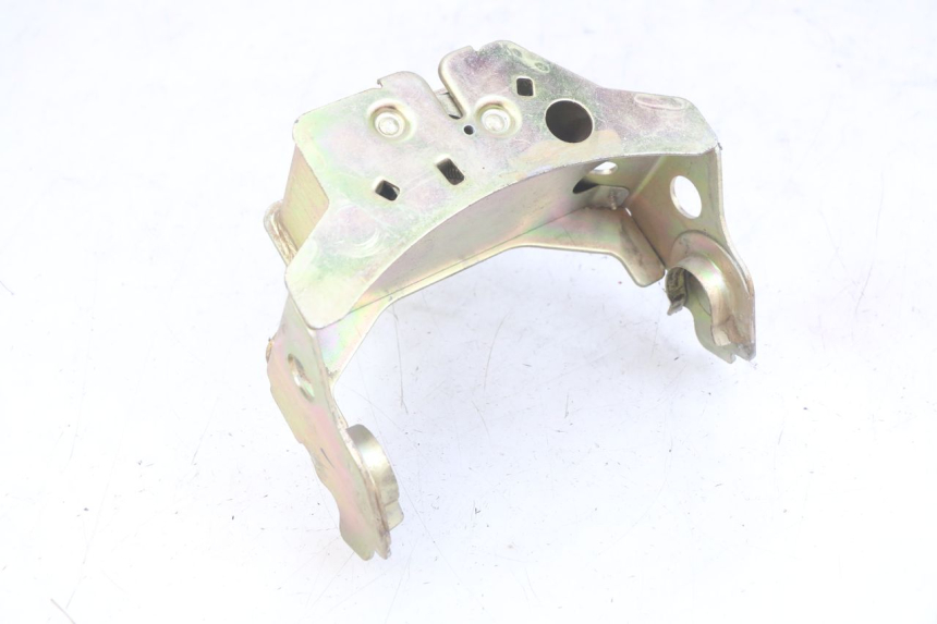 photo de SERRURE DE SELLE HONDA SCV LEAD 100 (2003 - 2007) - Détail de la pièce