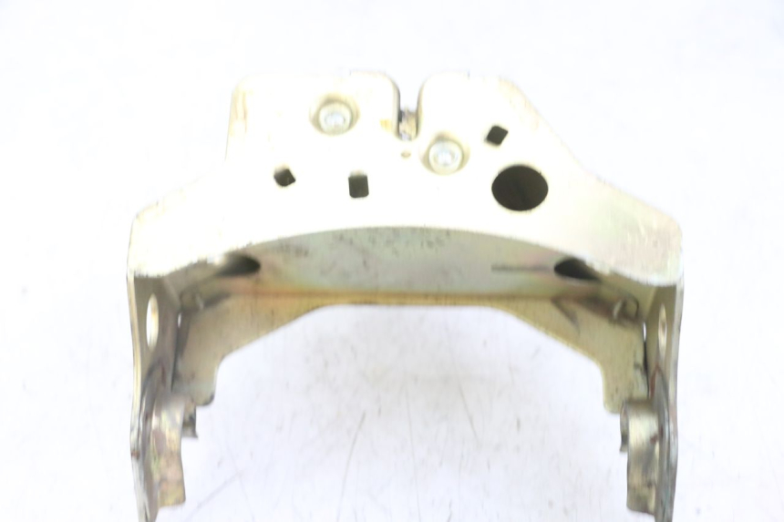 photo de SERRURE DE SELLE HONDA SCV LEAD 100 (2003 - 2007) - Détail de la pièce