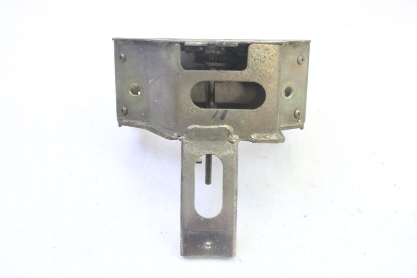 photo de SERRURE DE SELLE HONDA SCV LEAD 100 (2003 - 2007) - Zoom état d’usage