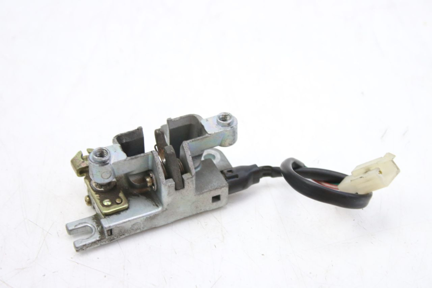 photo de SERRURE DE SELLE KYMCO SENTO 100 (2008 - 2013) - Détail de la pièce