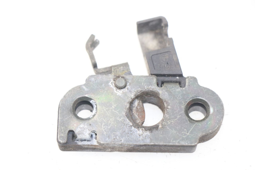 photo de SERRURE DE SELLE MBK SKYLINER 125 (2004 - 2007) - Vue principale