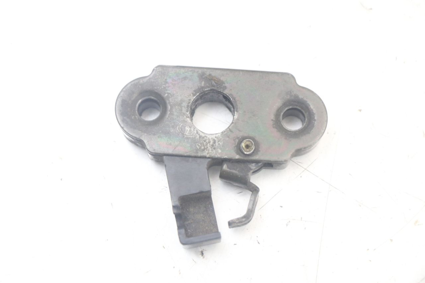 photo de SERRURE DE SELLE TRIUMPH SPEED TRIPLE T301 900 (1994 - 1996) - Détail de la pièce