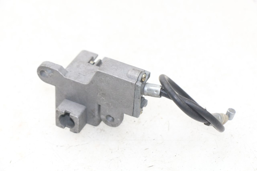 photo de SERRURE DE SELLE FYM STRADA 50 (2007 - 2014) - Détail de la pièce