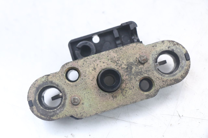 photo de SERRURE DE SELLE SUZUKI GS F 500 (2004 - 2007) - Vue principale