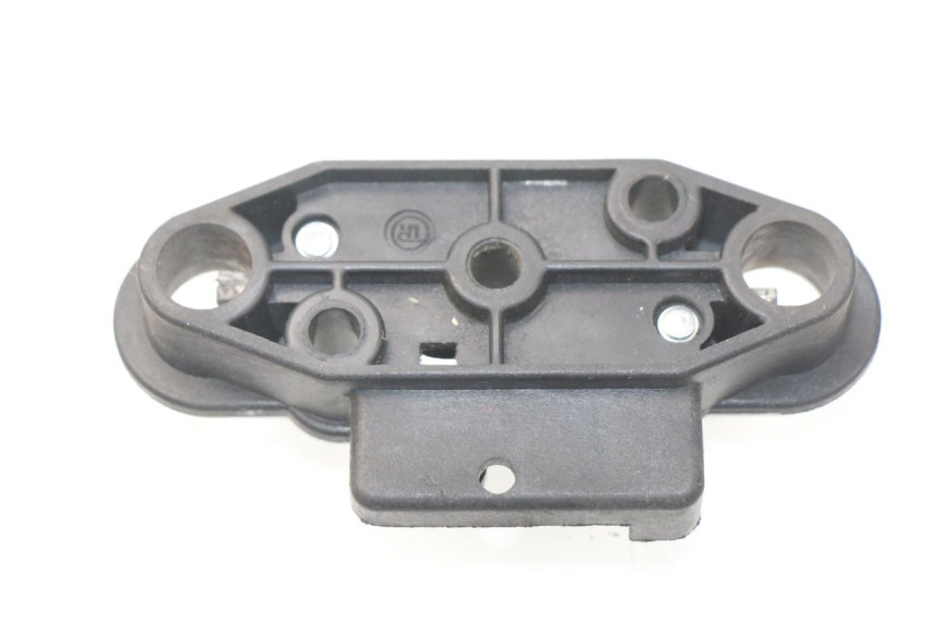 photo de SERRURE DE SELLE SUZUKI SV S ABS 650 (2003 - 2009) - Zoom état d’usage