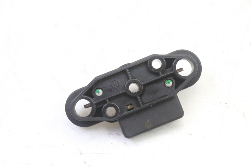 photo de SERRURE DE SELLE SUZUKI SV S 650 (2003 - 2009) - Zoom état d’usage