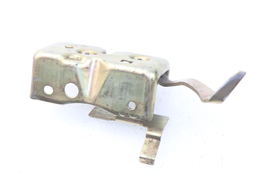 photo de SERRURE DE SELLE PEUGEOT SV 50 (1992 - 2004) - Détail de la pièce