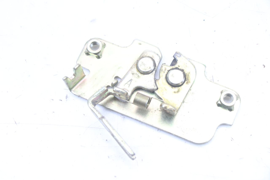 photo de SERRURE DE SELLE SYM JET 14 4T 50 (2018 - 2022) - Détail de la pièce