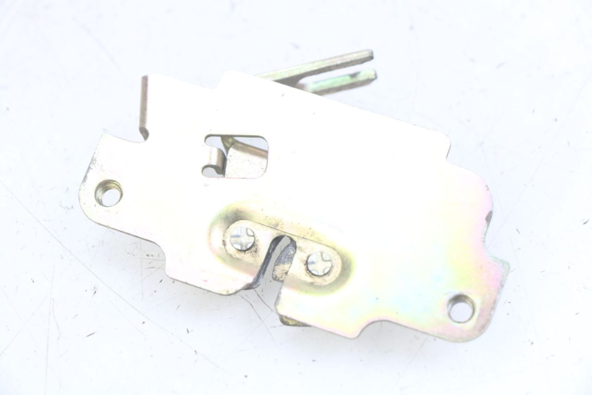 photo de SERRURE DE SELLE SYM SYMPHONY 125 (2009 - 2015) - Détail de la pièce