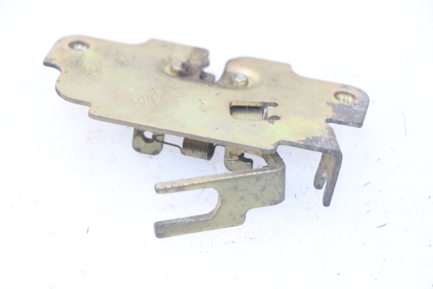 photo de SERRURE DE SELLE SYM SYMPHONY 50 (2009 - 2015) - Détail de la pièce