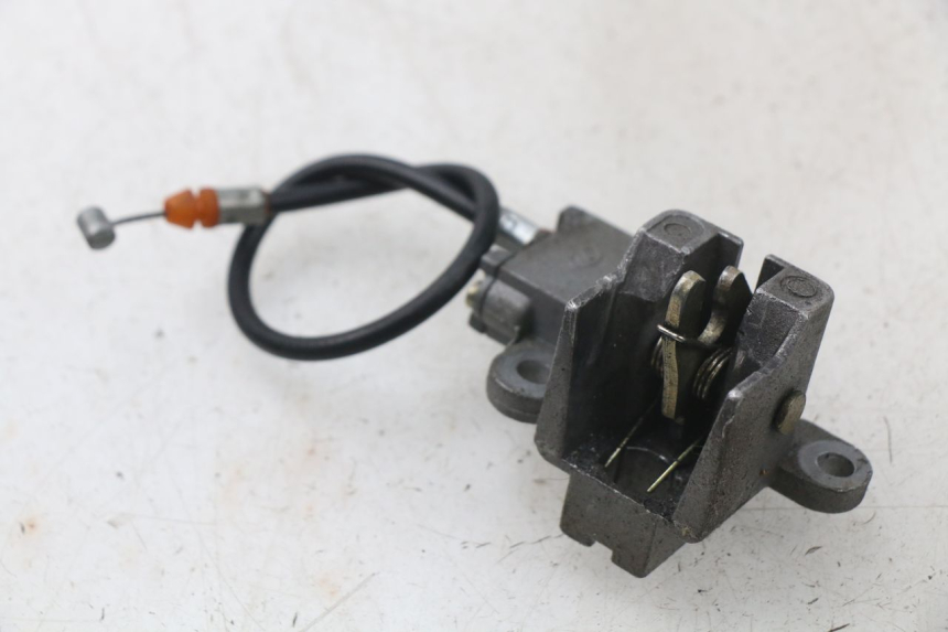 photo de SERRURE DE SELLE BAOTIAN TRAVEL SPIRIT 50 (2010 - 2012) - Vue principale