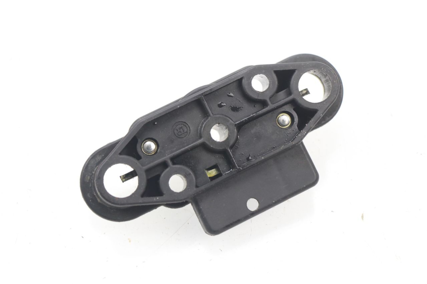 photo de SERRURE DE SELLE SUZUKI TU X TUX VOLTY 125 (1999 - 2001) - Zoom état d’usage