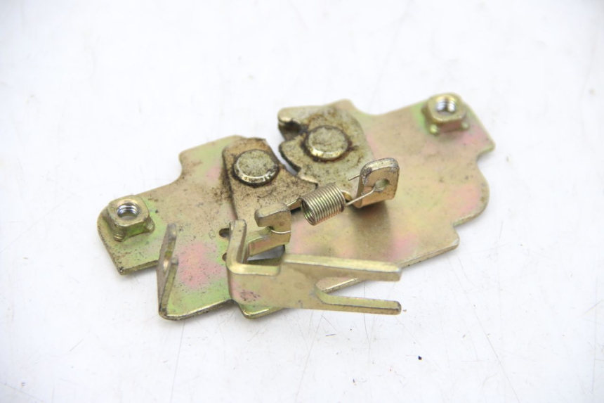 photo de SERRURE DE SELLE PEUGEOT TWEET 4T 50 (2010 - 2014) - Détail de la pièce