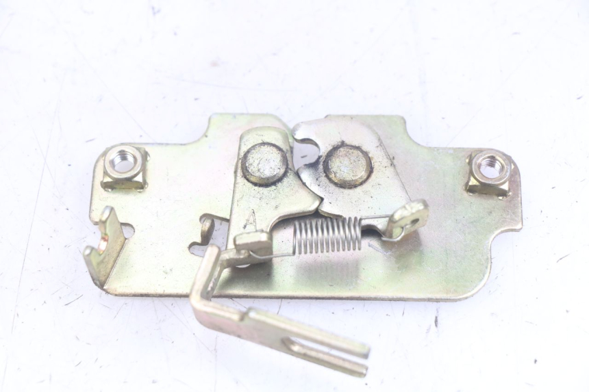photo de SERRURE DE SELLE PEUGEOT TWEET 4T 50 (2018 - 2022) - Détail de la pièce