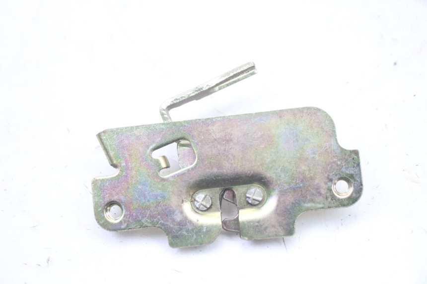 photo de SERRURE DE SELLE PEUGEOT TWEET 4T 50 (2018 - 2022) - Autre angle de vue