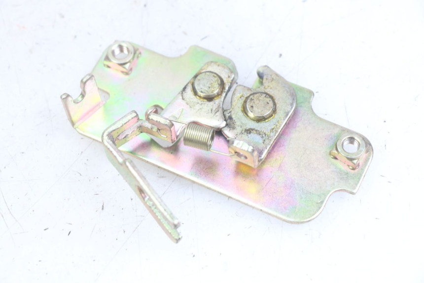 photo de SERRURE DE SELLE PEUGEOT TWEET 125 (2018 - 2021) - Vue principale