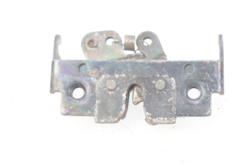 photo de SERRURE DE SELLE SUZUKI UH BURGMAN 125 (2002 - 2006) - Vue principale