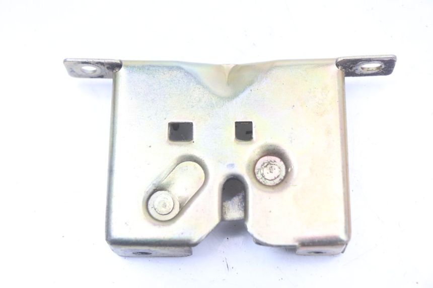 photo de SERRURE DE SELLE BEELINE VELOCE 4T 50 (2011 - 2020) - Zoom état d’usage