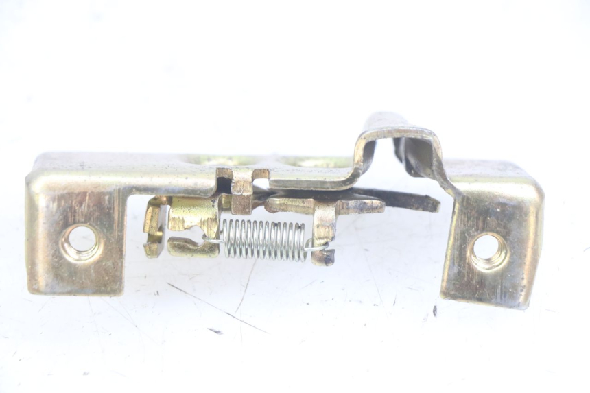 photo de SERRURE DE SELLE DAELIM VJ ROADWIN FI 125 (2008 - 2017) - Détail de la pièce