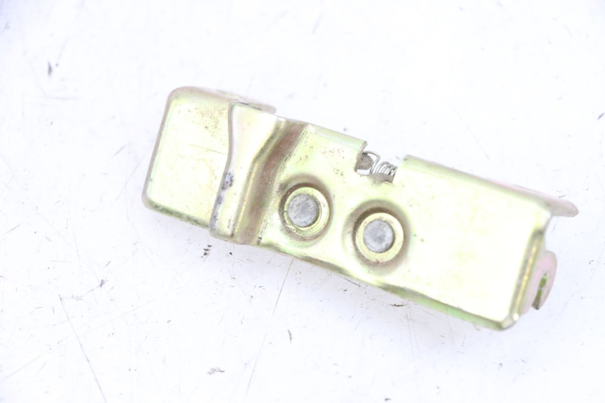 photo de SERRURE DE SELLE DAELIM VJ ROADWIN FI 125 (2008 - 2017) - Détail de la pièce