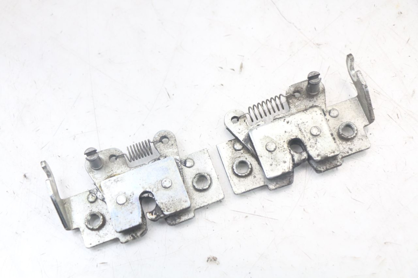 photo de SERRURE DE SELLE YAMAHA XMAX X-MAX 125 (2006 - 2009) - Détail de la pièce