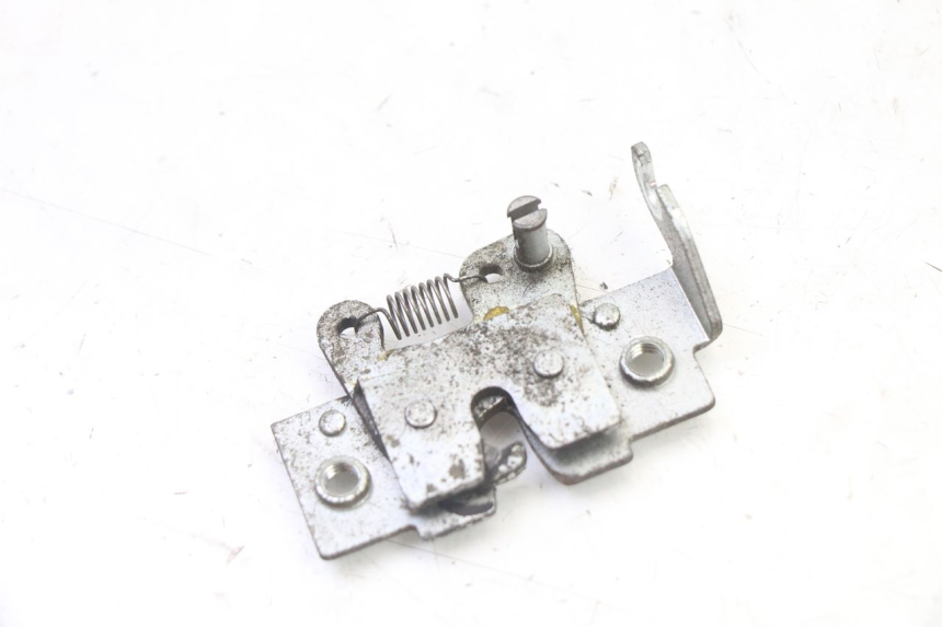 photo de SERRURE DE SELLE YAMAHA XMAX X-MAX 125 (2006 - 2009) - Vue principale