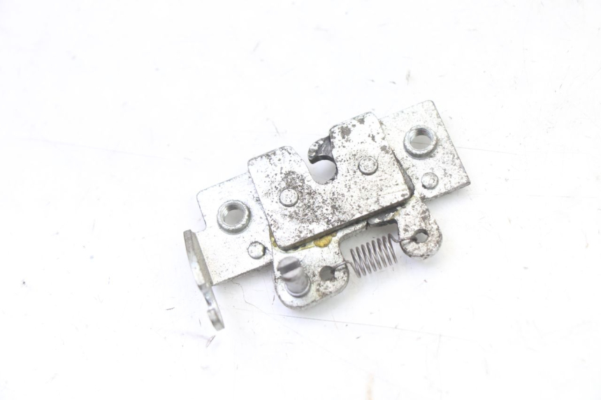 photo de SERRURE DE SELLE YAMAHA XMAX X-MAX 125 (2006 - 2009) - Détail de la pièce