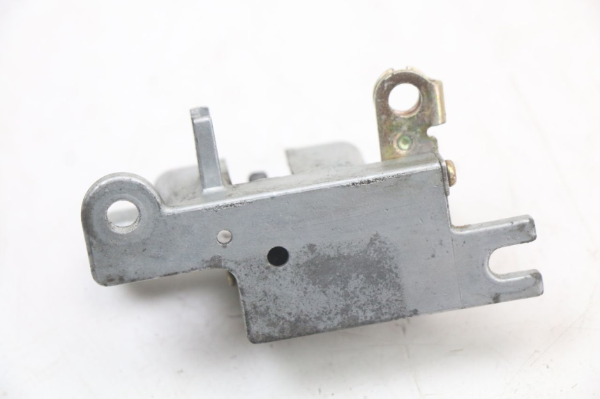 photo de SERRURE DE SELLE KYMCO XCITING 250 (2006 - 2009) - Autre angle de vue