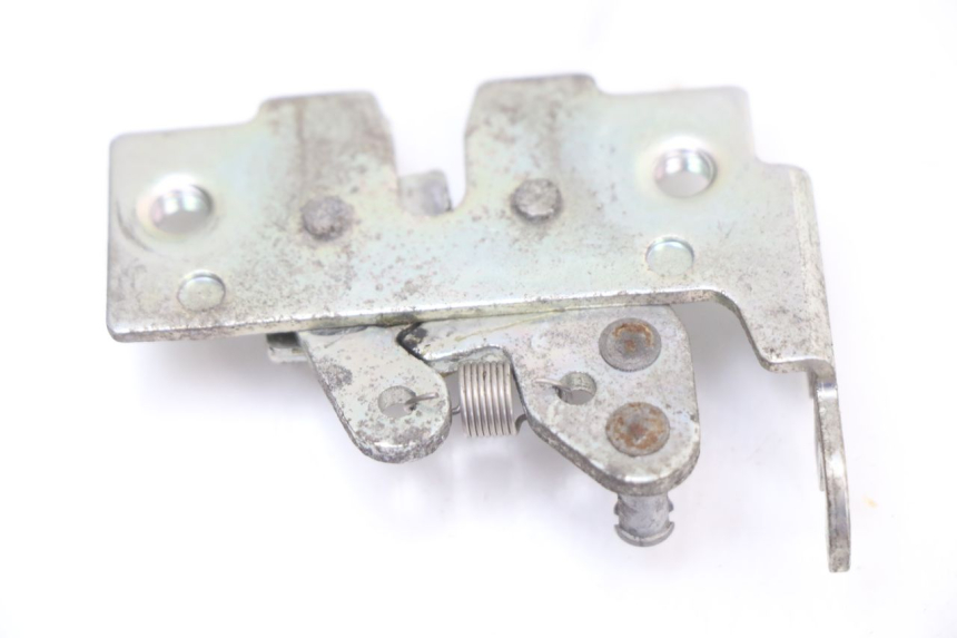 photo de SERRURE DE SELLE PIAGGIO XEVO - X EVO 125 (2007 - 2017) - Détail de la pièce