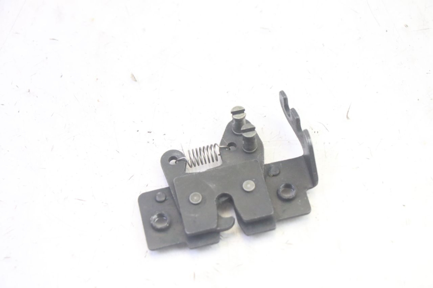 photo de SERRURE DE SELLE PIAGGIO XEVO - X EVO 125 (2007 - 2017) - Vue principale