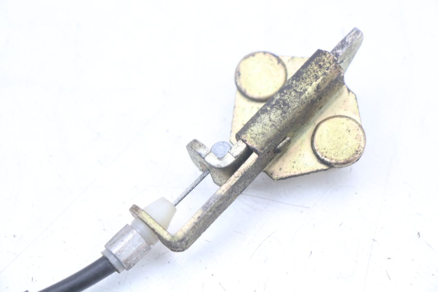 photo de SERRURE DE SELLE YAMAHA XJS DIVERSION 600 (1997 - 1999) - Autre angle de vue