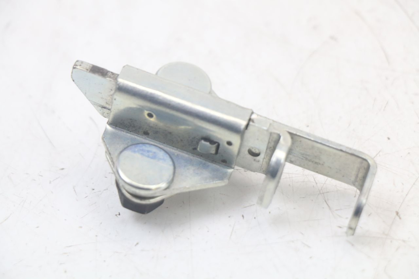 photo de SERRURE DE SELLE YAMAHA XT X 660 (2004 - 2016) - Zoom état d’usage