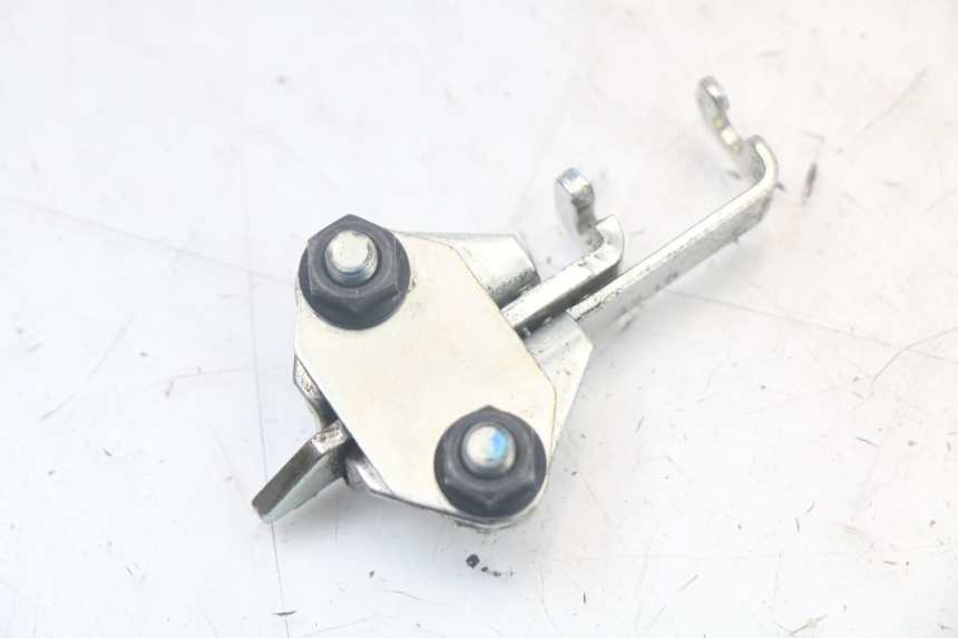 photo de SERRURE DE SELLE YAMAHA XT X 660 (2004 - 2016) - Autre angle de vue