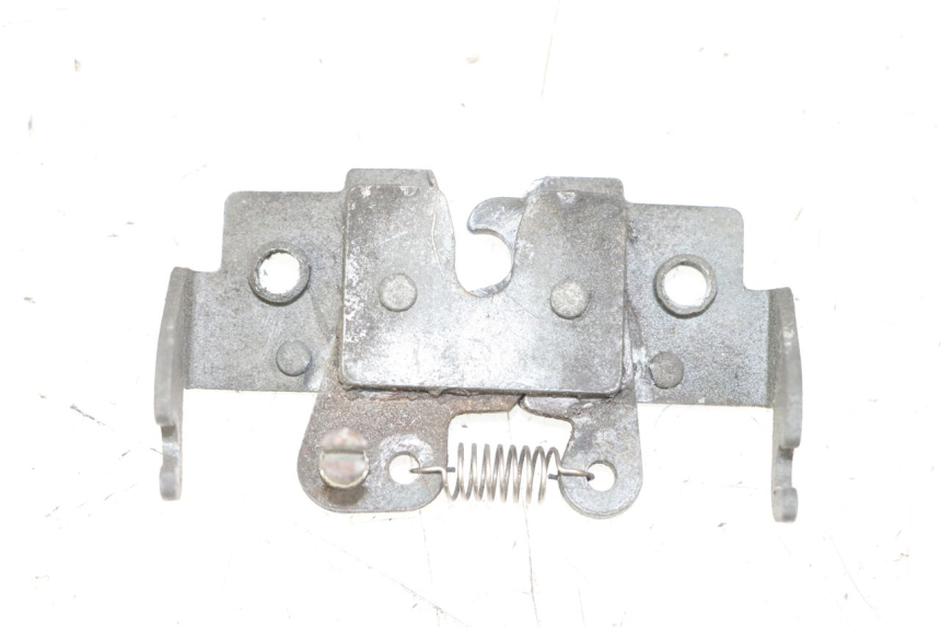 photo de SERRURE DE SELLE YAMAHA X-MAX XMAX ABS 250 (2010 - 2014) - Vue principale