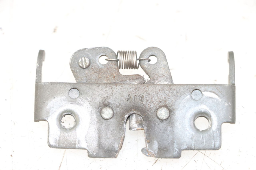 photo de SERRURE DE SELLE YAMAHA X-MAX XMAX ABS 250 (2010 - 2014) - Détail de la pièce