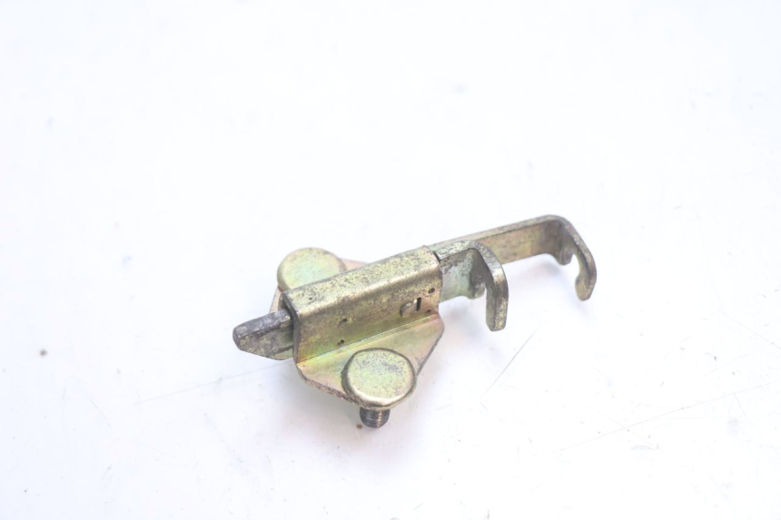 photo de SERRURE DE SELLE YAMAHA YZF R GENESIS 750 (1993 - 1998) - Détail de la pièce