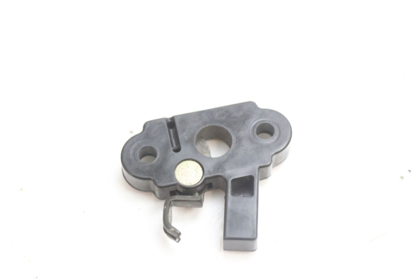 photo de SERRURE DE SELLE KAWASAKI ZX-6R ZX6R 600 (1995 - 1997) - Zoom état d’usage