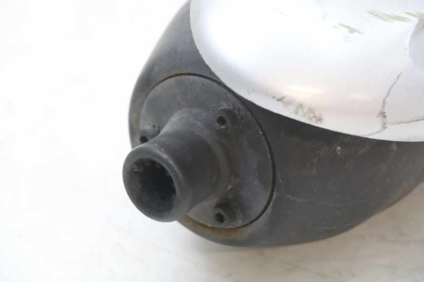 photo de SILENCIEUX PEUGEOT KISBEE 4T 50 (2018 - 2022) - Gros plan technique