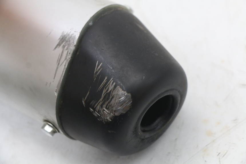photo de SILENCIEUX KAWASAKI KX L 85 (2022 - 2024) - Points de fixation