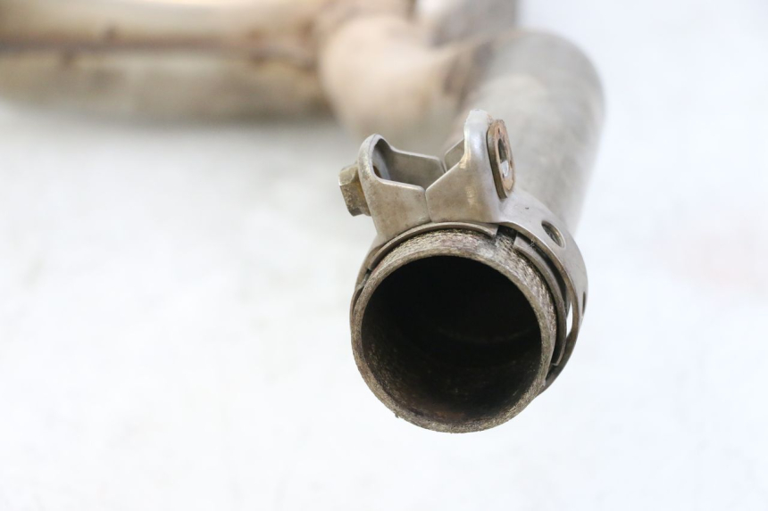 photo de SILENCIEUX YAMAHA FZ6 FAZER S2 600 (2007 - 2011) - Points de fixation