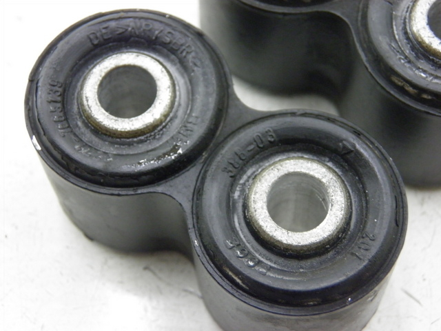 photo de SILENT BLOC MOTEUR BMW R RS 1150 (2001 - 2005) - Zoom état d’usage