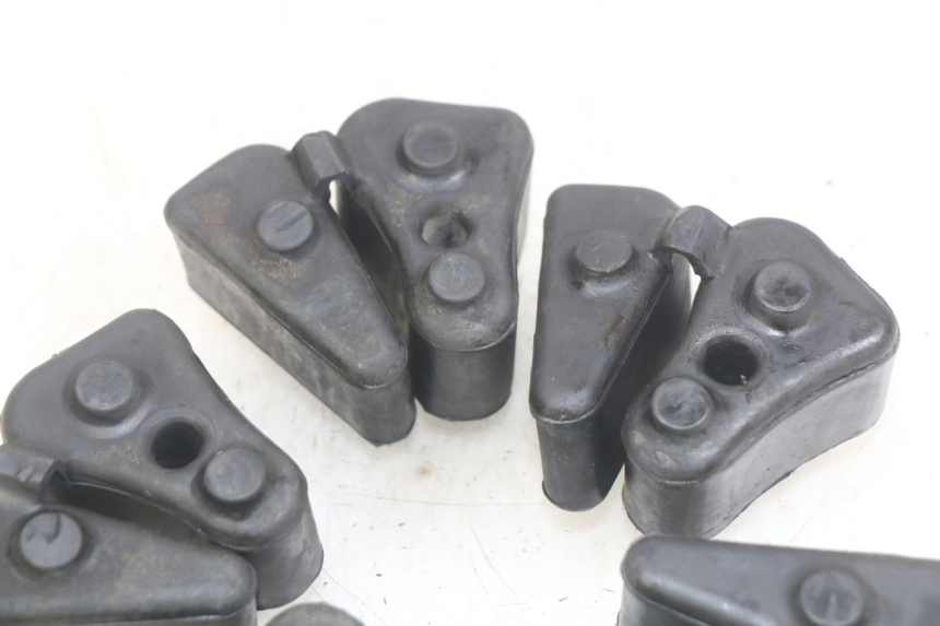 photo de SILENTBLOC COURONNE HONDA CBR F SC25 1000 (1989 - 1992) - Autre angle de vue