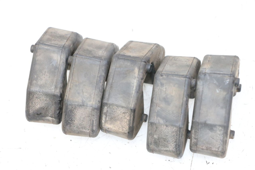 photo de SILENTBLOC COURONNE SUZUKI GSR 750 (2011 - 2017) - Détail de la pièce