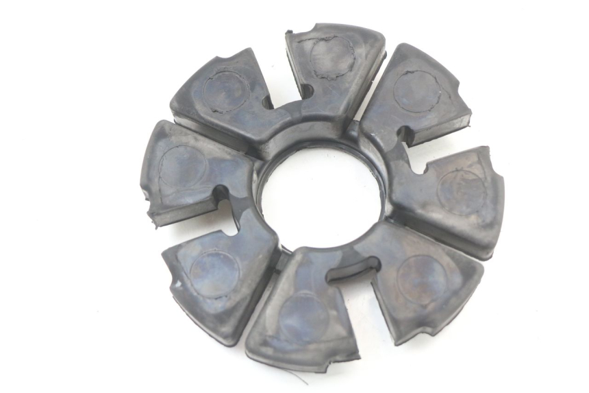 photo de SILENTBLOC COURONNE SUZUKI GZ MARAUDER 125 (1998 - 2004) - Zoom état d’usage