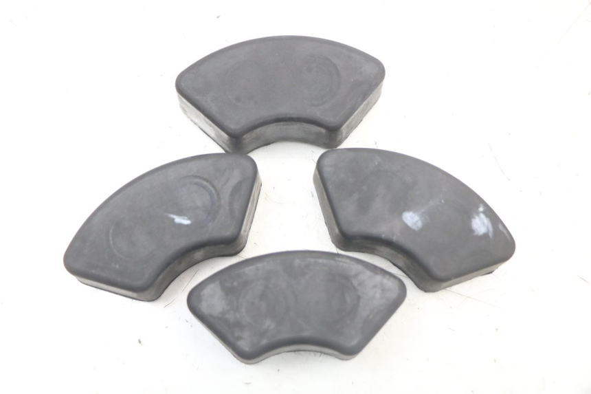 photo de SILENTBLOC COURONNE ROYAL ENFIELD CONTINENTAL GT 650 (2019 - 2024) - Autre angle de vue