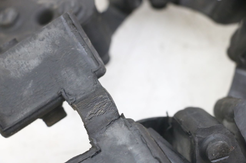 photo de SILENTBLOC COURONNE TRIUMPH SPEED TRIPLE T301 900 (1994 - 1996) - Zoom état d’usage