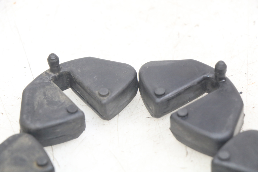 photo de SILENTBLOC COURONNE SUZUKI SV N 650 (1999 - 2002) - Détail de la pièce