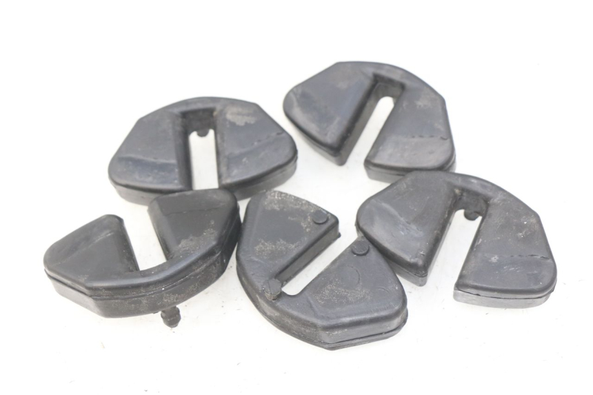 photo de SILENTBLOC COURONNE SUZUKI SV S 650 (1999 - 2002) - Détail de la pièce