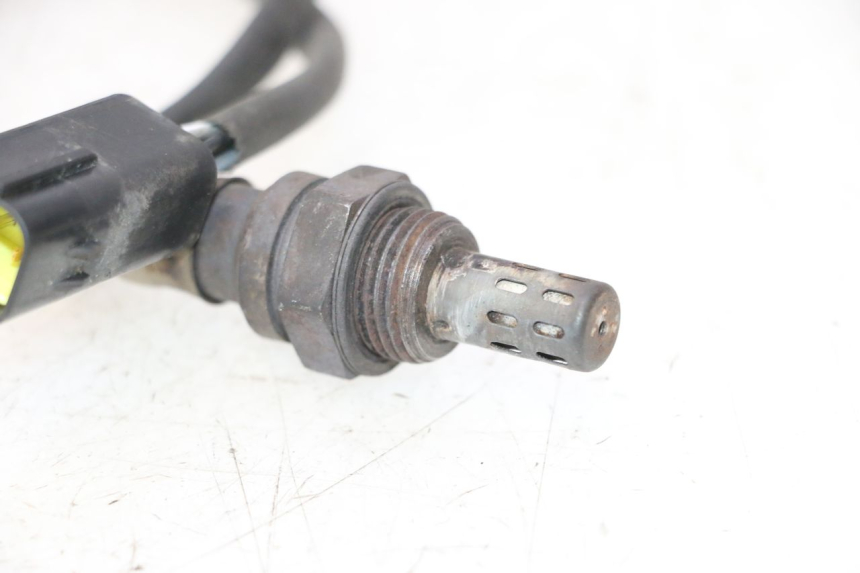 photo de SONDE LAMBDA PEUGEOT CITYSTAR 125 (2011 - 2017) - Autre angle de vue