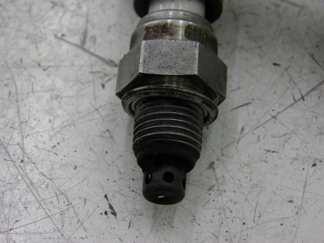 photo de SONDE LAMBDA HONDA NHX LEAD 110 (2008 - 2010) - Gros plan technique
